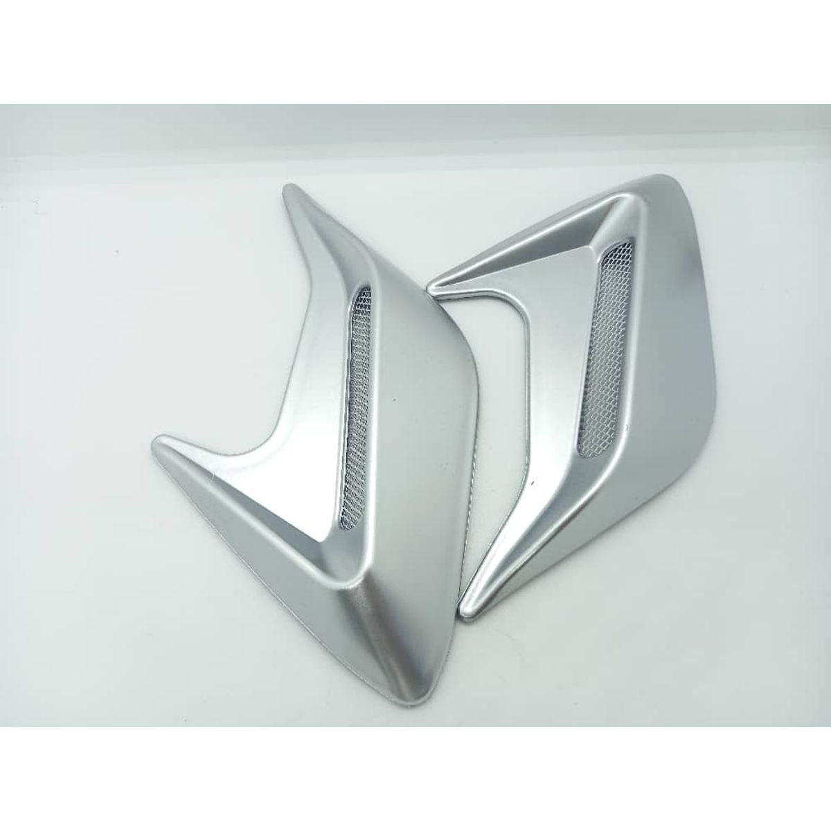 GENERICO - X2 Toma de flujo de aire tunning para lateral autos plata