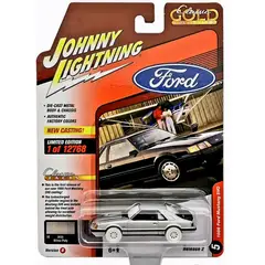 GENERICO - JOHNNY JLSP247B 1-64 1986 FORD MUSTANG SVO SILVER