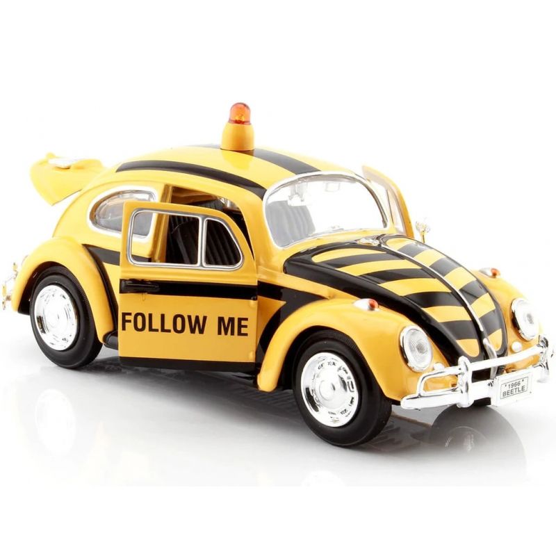 MOTORMAX - MOTORMAX 79590 1:24 VW BEETLE AIRPORT FOLLOW ME SERVICE CAR