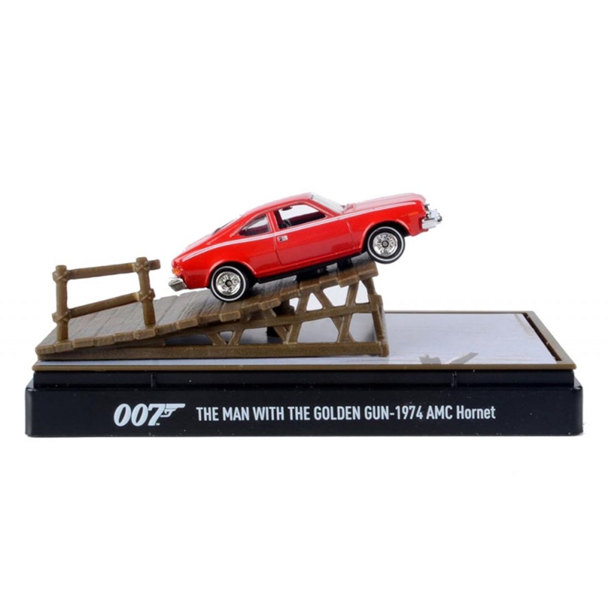 MOTORMAX - MOTORMAX 79822 JAMES BOND 3PULG DIORAMA THE MAN WITH THE