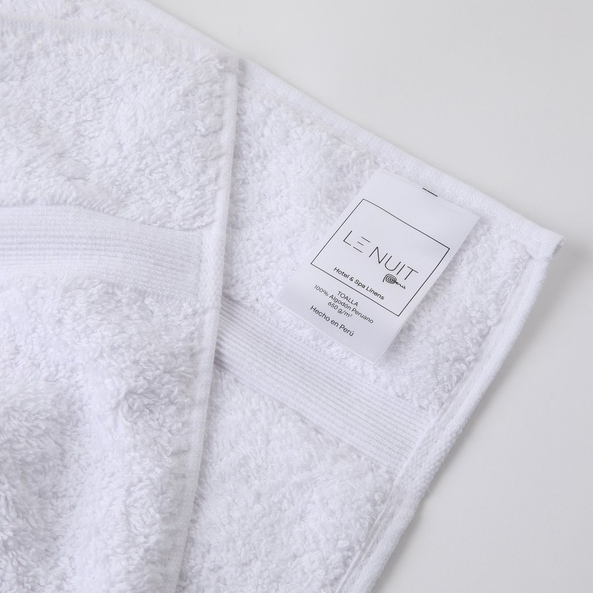 LE NUIT - 2 Set Toallas 650 Gramos Algodón Peruano Baño y Mano Blanca