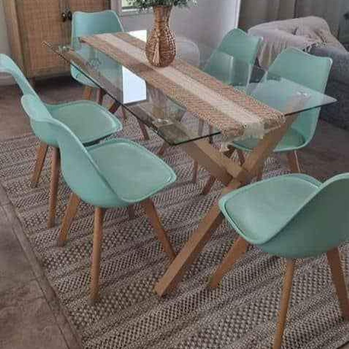 GENERICO - MESA DE COMEDOR 140X90 + 6 SILLAS TULIP  FELPA VERDE MENTA