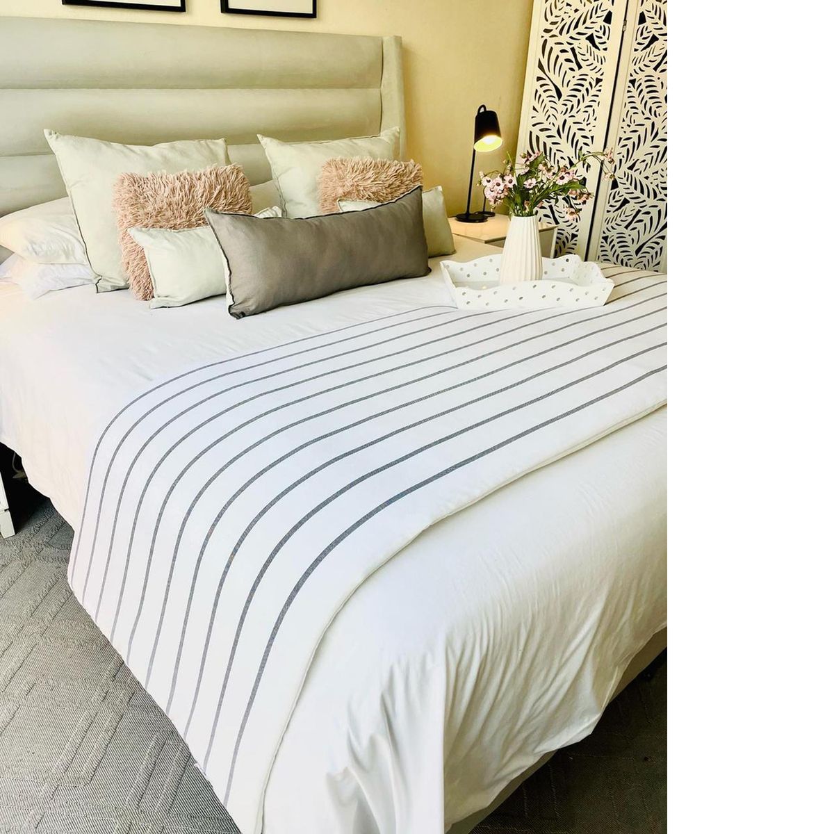 ANTONIA PAZ - Piecera Lineas King