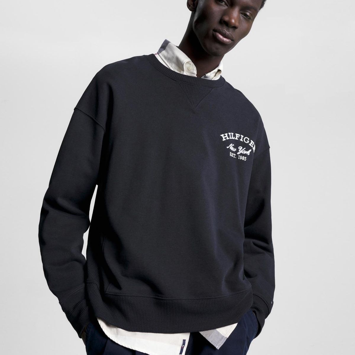 TOMMY HILFIGER - Polerón Estilo Preppy Con Logo Azul Tommy Hilfiger