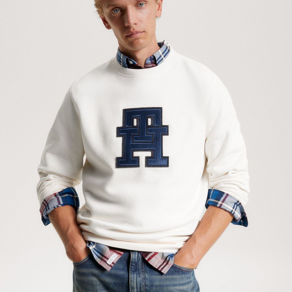TOMMY HILFIGER - Polerón Con Parche De Monograma Blanco Tommy Hilfiger