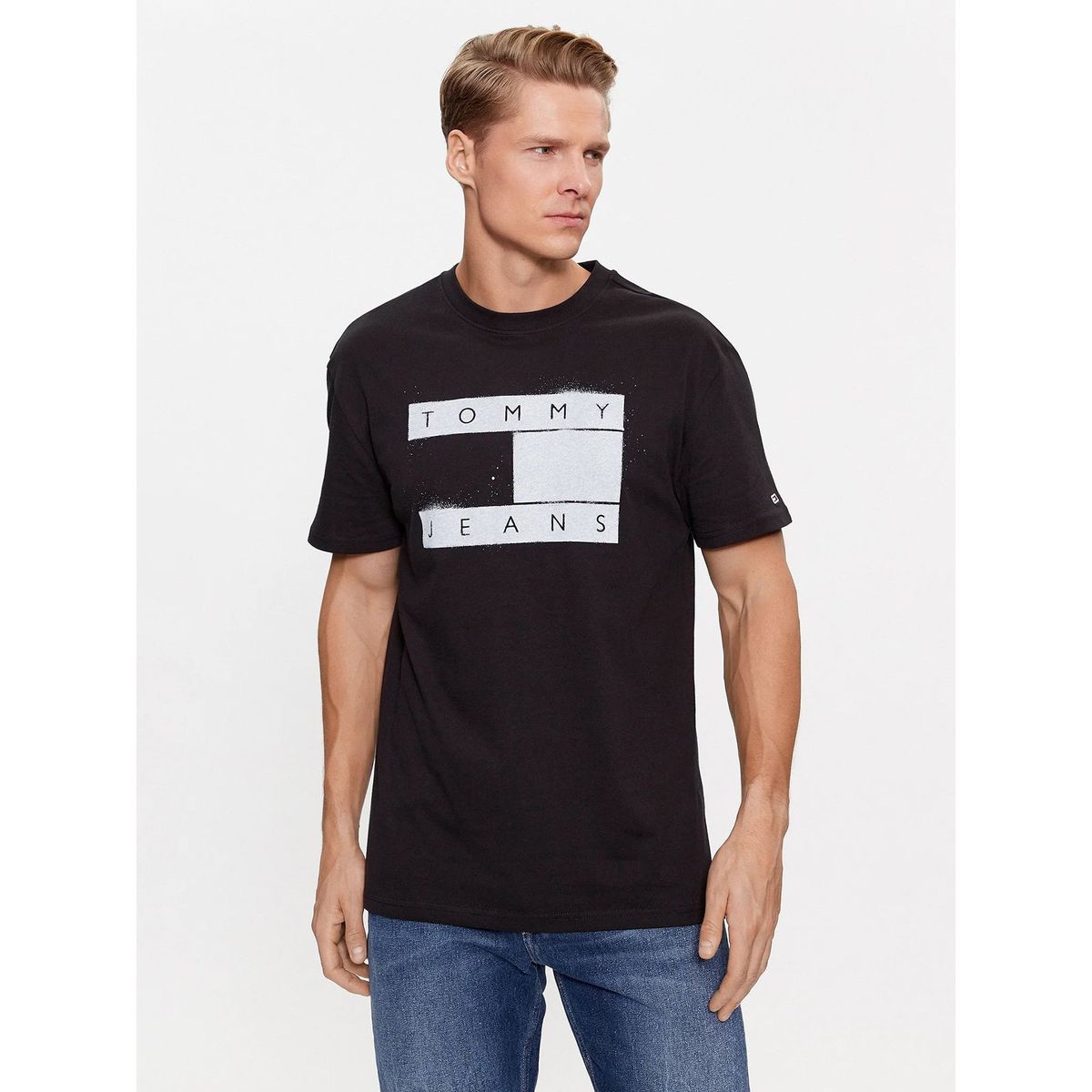 TOMMY HILFIGER - Polera Spray Flag Logo Negro Tommy Jeans