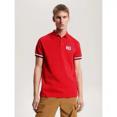 TOMMY HILFIGER - Polo Ribeteado Corte Slim Con Logo Rojo