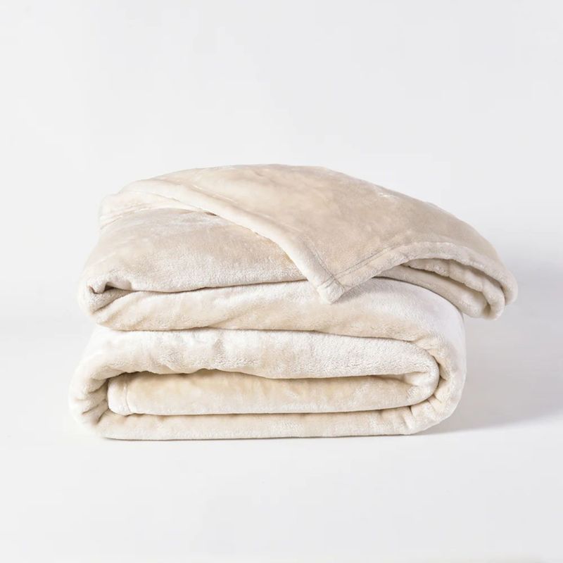 ILLUSIONS - Frazada Flannel Lisa Illussions 1.5 Plaza Beige