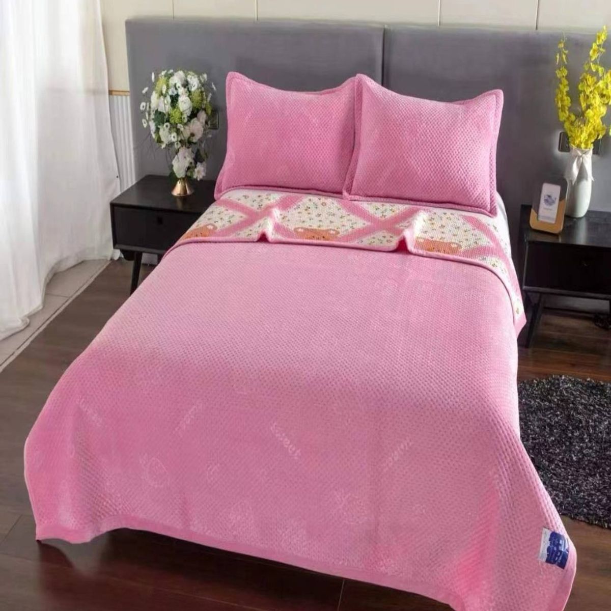 GENERICO - CUBRECAMA QUILT CON TELA PLUSH VERANO - INVIERNO