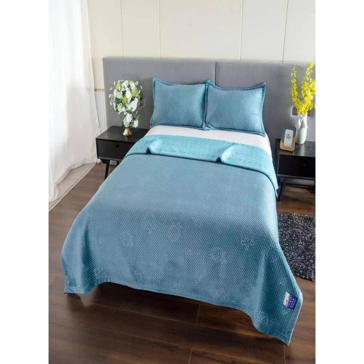 GENERICO - CUBRECAMA QUILT CON TELA PLUSH VERANO - INVIERNO