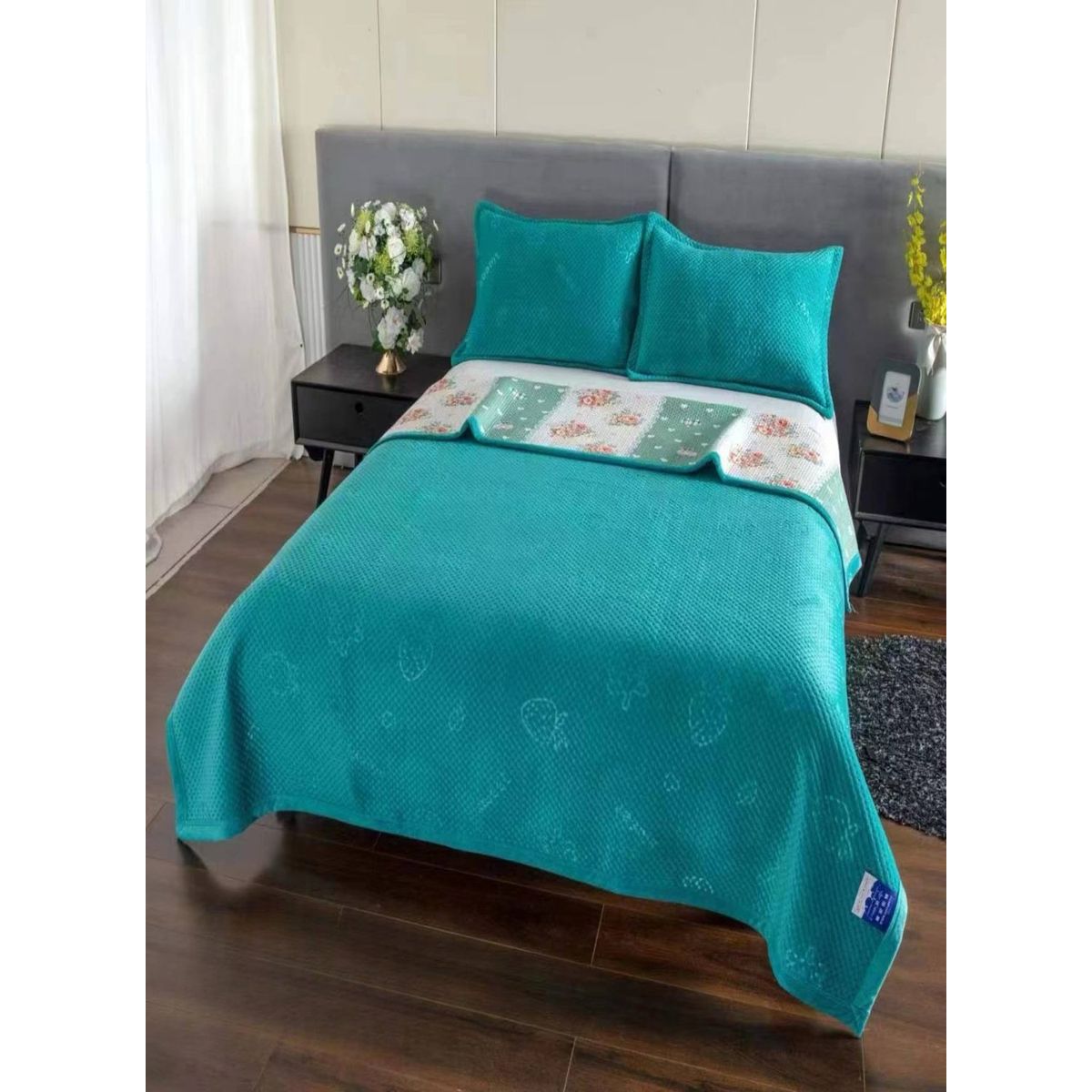 GENERICO - CUBRECAMA QUILT CON TELA PLUSH VERANO - INVIERNO