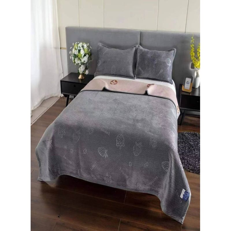 GENERICO - CUBRECAMA QUILT CON TELA PLUSH VERANO - INVIERNO