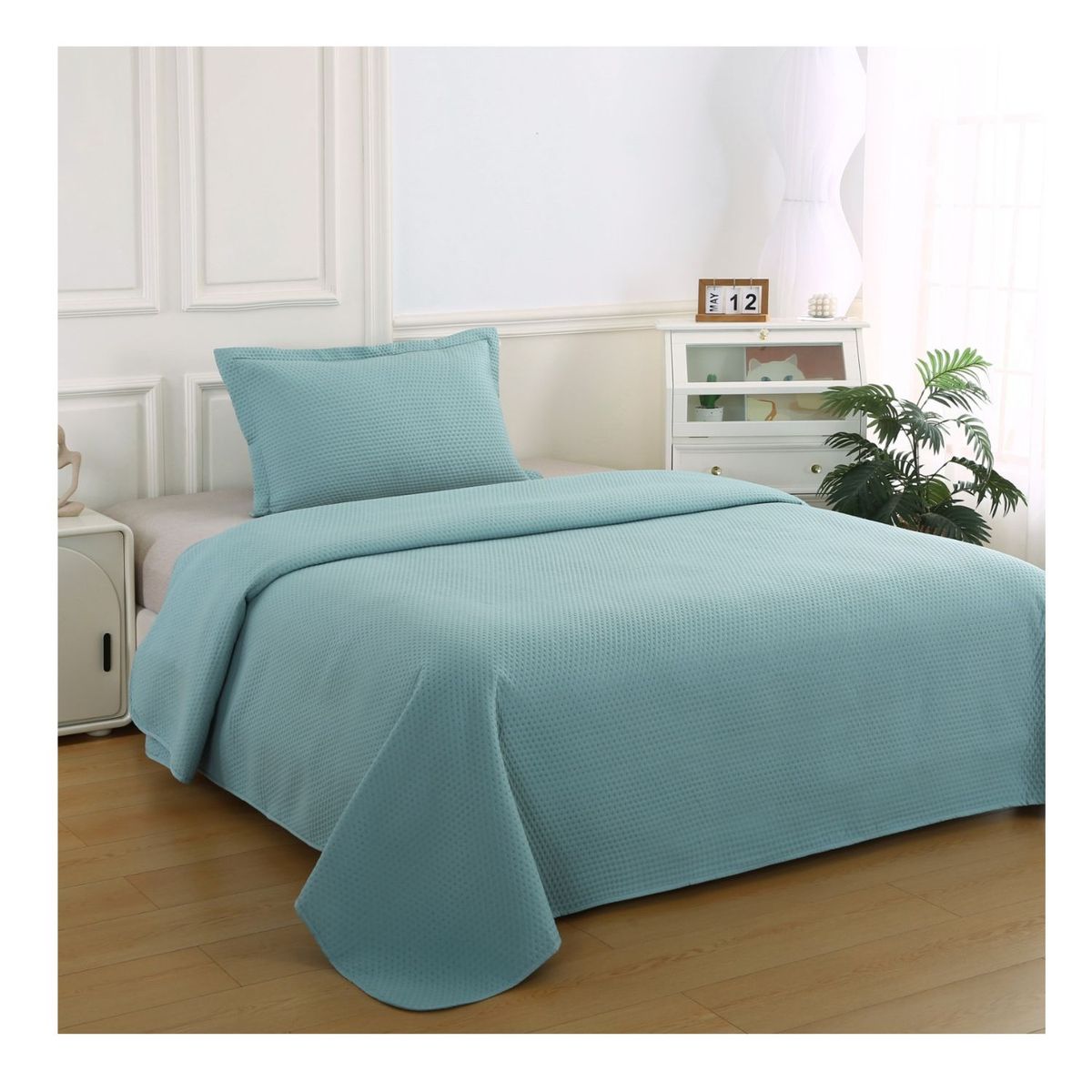ILLUSIONS - Quilt Atenas King Marca Illusions Diseño Moderno Aqua