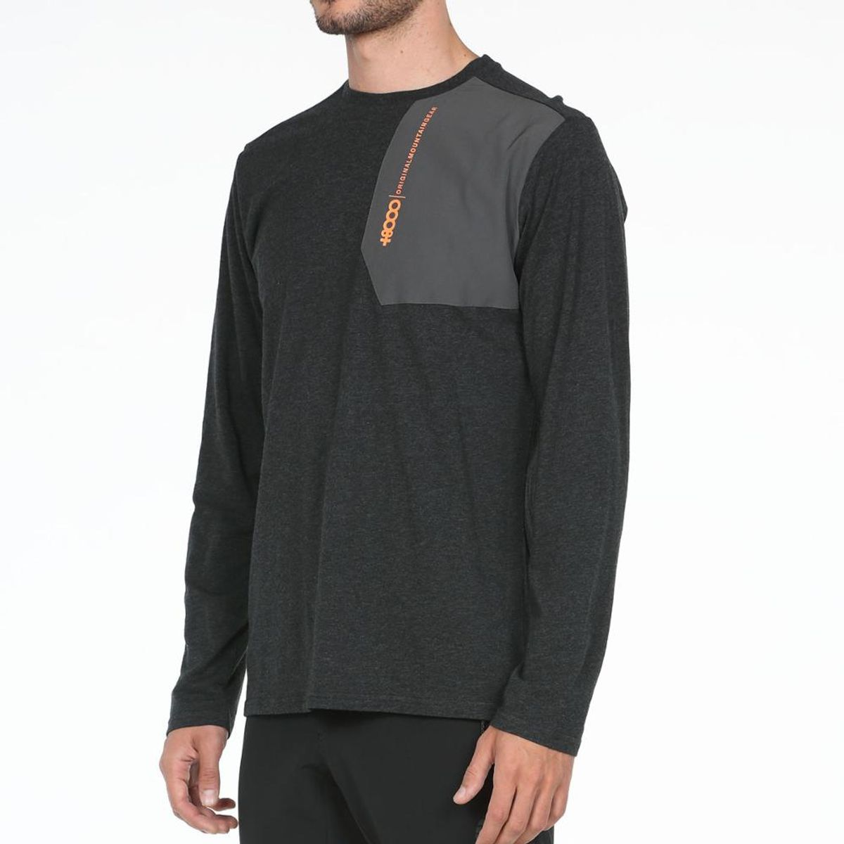 8000 - Polera Nave 24 Negro 8000_.