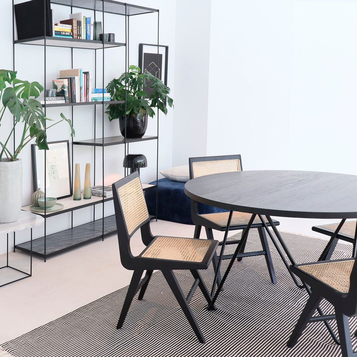 FORM DESIGN - Silla Comedor Madera Pierre Negro Form