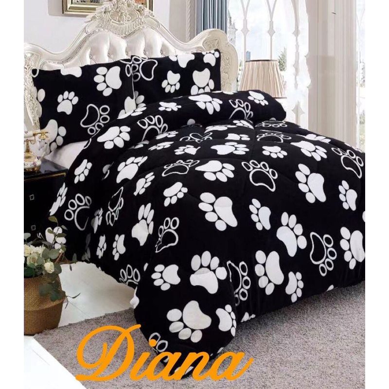 GENERICO - COBERTOR 1.5 PLAZA PLUSH CON CHIPORRO NEGRO HUELLITAS DIANA