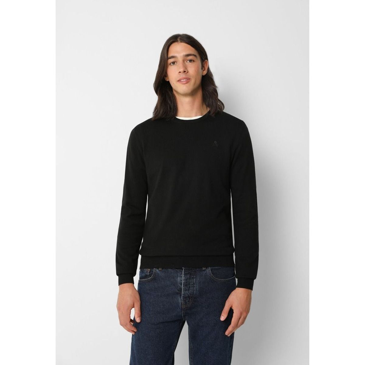 SCALPERS - Sweater Cuello Redondo Calavera Black