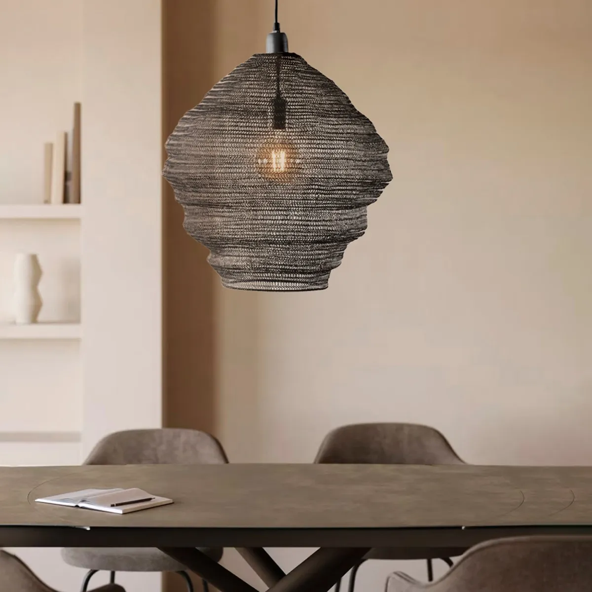 FORM DESIGN - Lámpara de Colgar Apis Negro Form