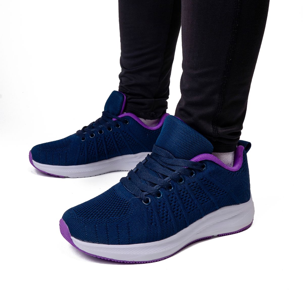 APOSTOL - Zapatilla Mujer Negro Morado Giannela Apóstol