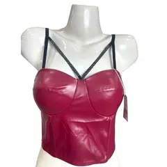 MEDIA LUNA - Crop Top en Cuerina Diseño Lineal