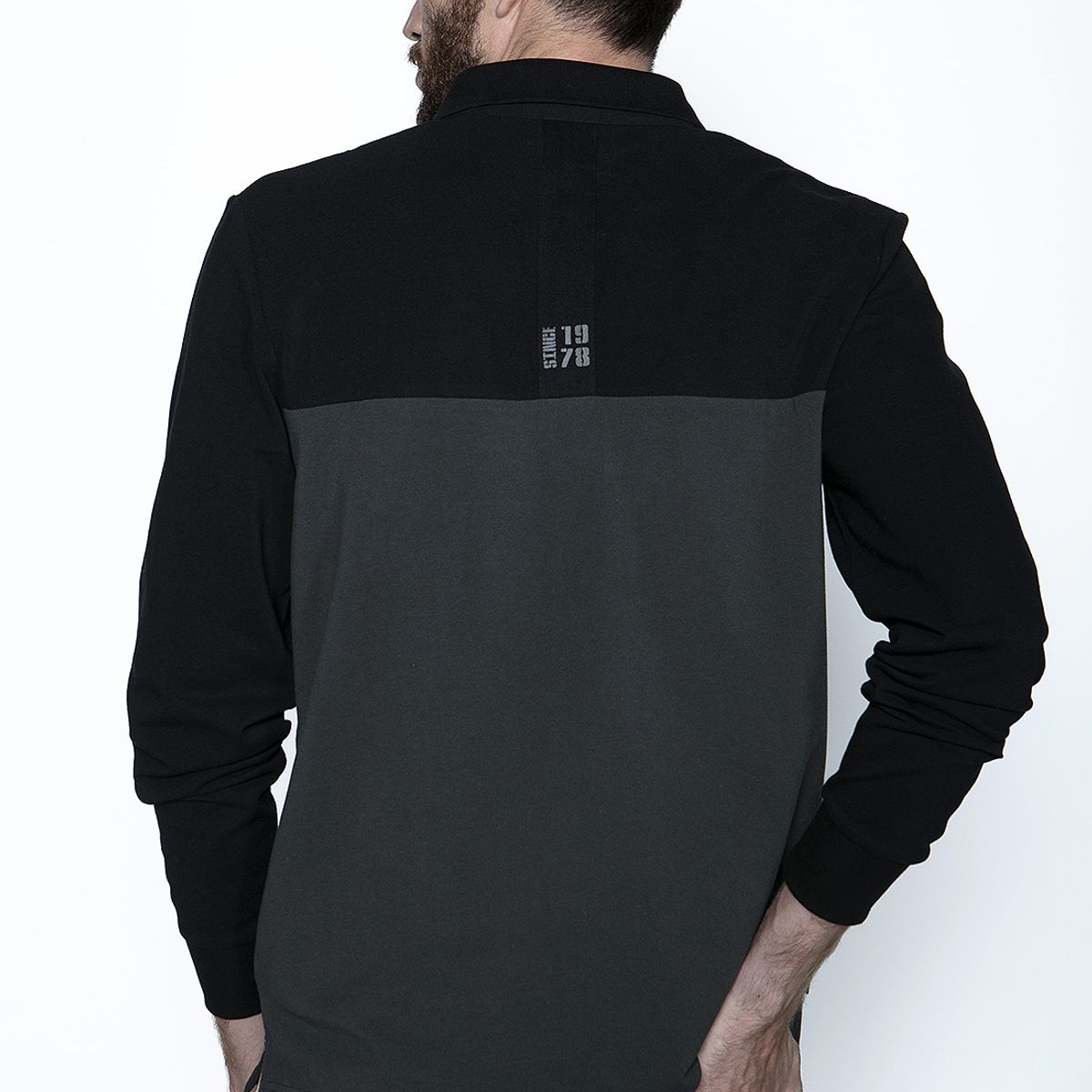 FEROUCH - Polera Detroit Negro Ferouch