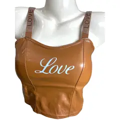 MEDIA LUNA - Crop Top en Cuerina Diseño Love