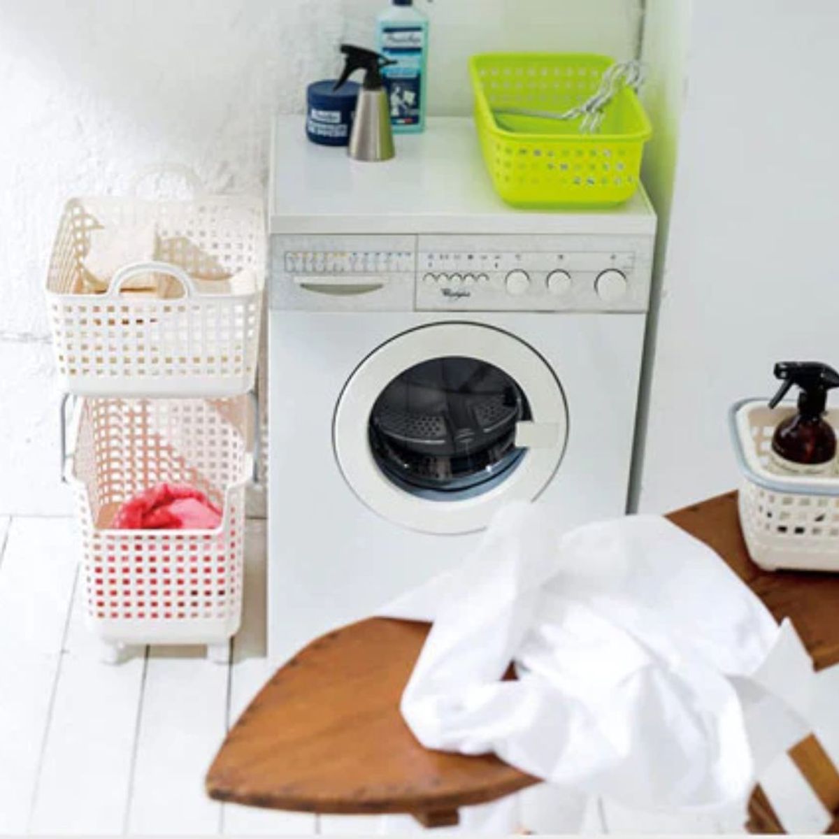 LIKE-IT - Canasto de Lavandería Like-It  24 Lts.  - Mangos Curvos y Flexibles.  Fabricado en Japón.