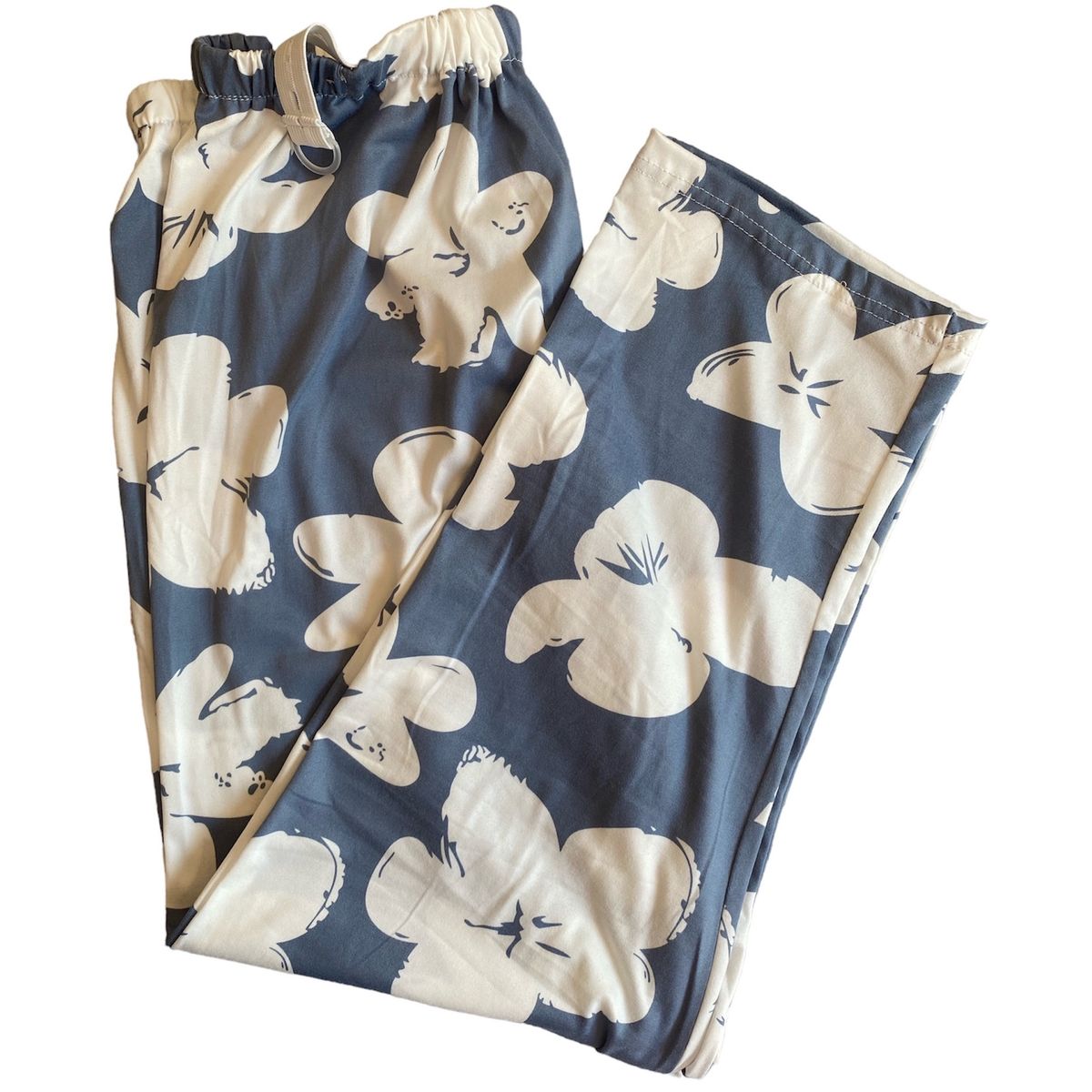 MOM TO BEE - Pijama maternal y lactancia Flores