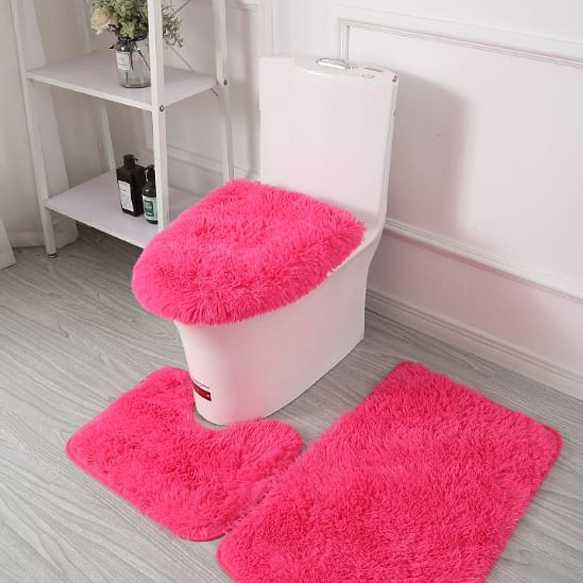 GENERICO - JUEGO DE BAÑO PELUDITOS DE COLOR FUCSIA 3 PIEZAS
