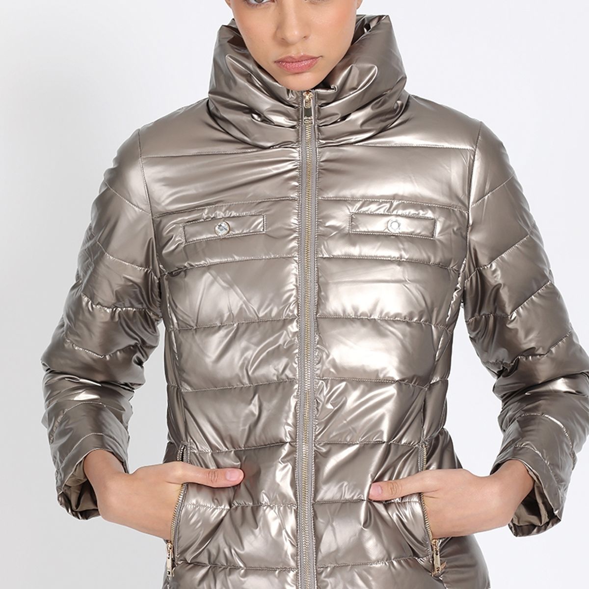 LIOLA - Parka Corta Metalizada, Dorado Liola