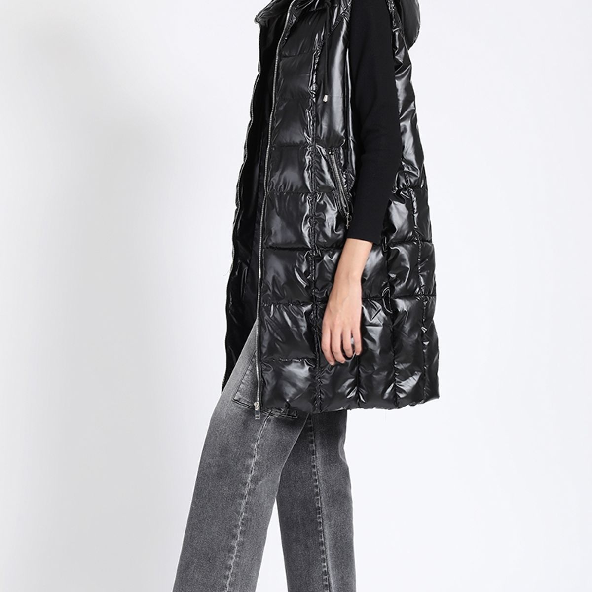 LIOLA - Parka Larga Acolchada Capuchon Desmontable, Negro Liola