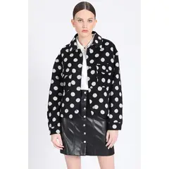 LIOLA - Chaqueta Corta Muflon Estampado Lunares, Negro
