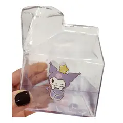 SANRIO - Taza de vidrio en forma de cartón de leche Kawaii Kuromi.