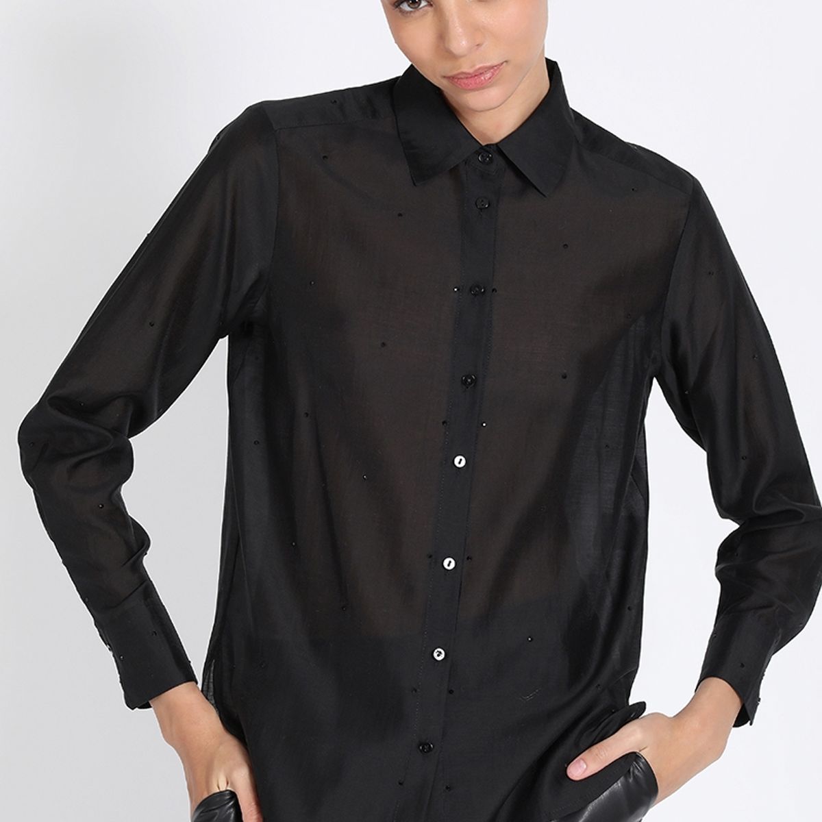 LIOLA - Camisa Semi Transparente Con Strass, Negro Liola
