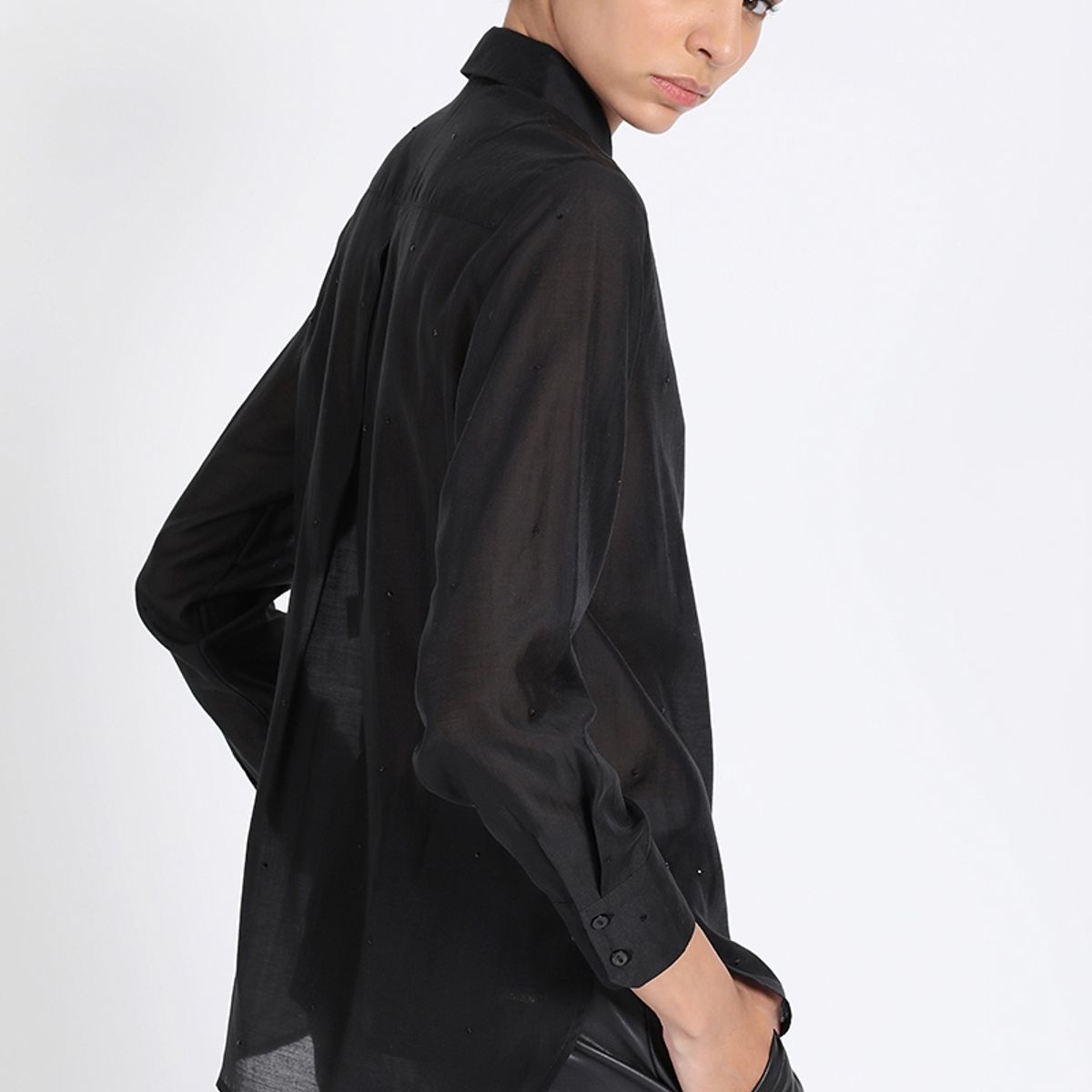 LIOLA - Camisa Semi Transparente Con Strass, Negro Liola