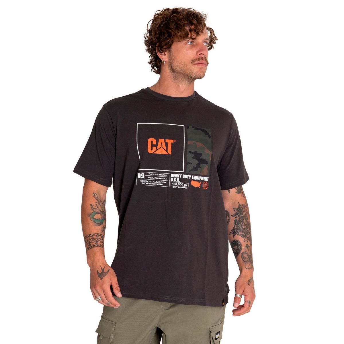CAT - Polera Manga Corta Hombre Urban Camo Graphic Negro CAT