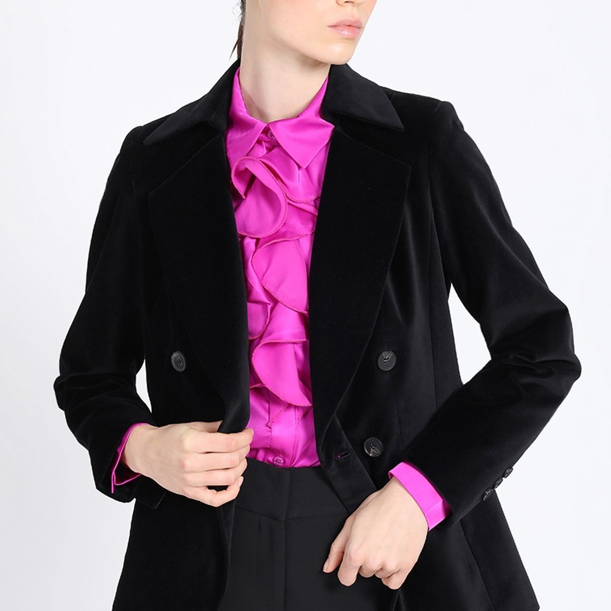 LIOLA - Blazer Con Entalle Cruzado Terciopelo Negro Liola