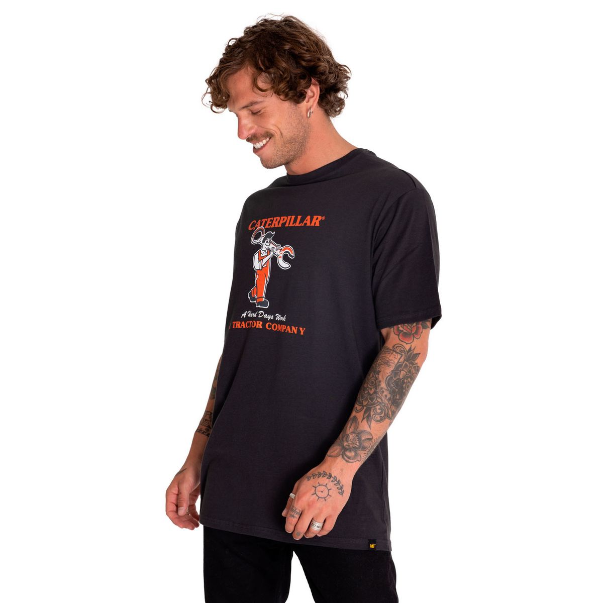 CAT - Polera Manga Corta Hombre Street Vibes Negro CAT