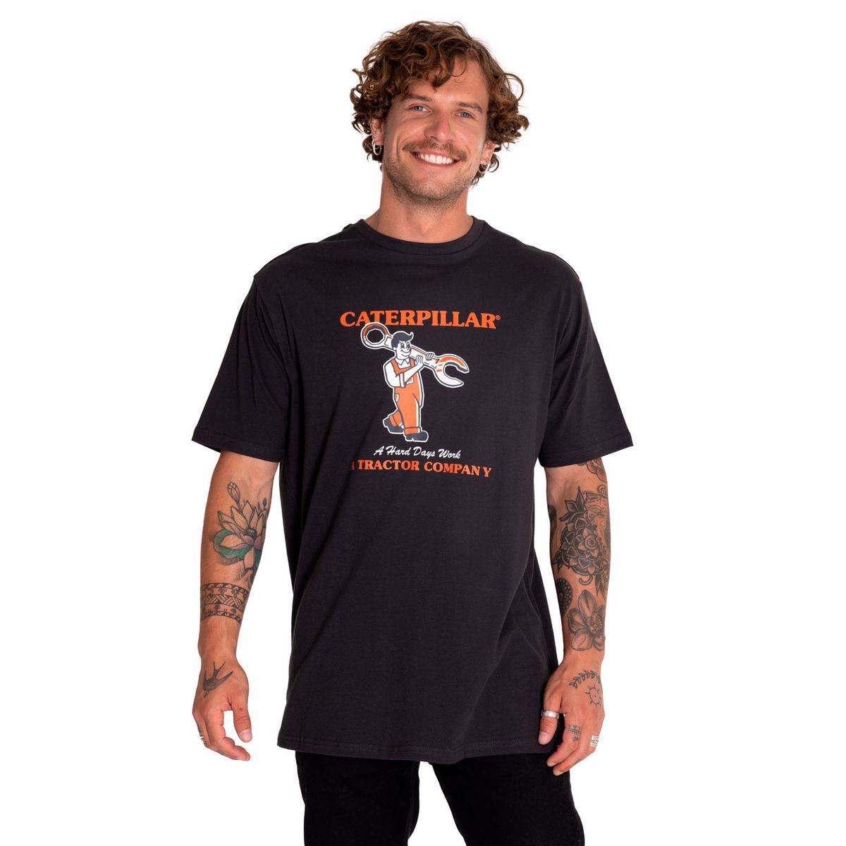 CAT - Polera Manga Corta Hombre Street Vibes Negro CAT