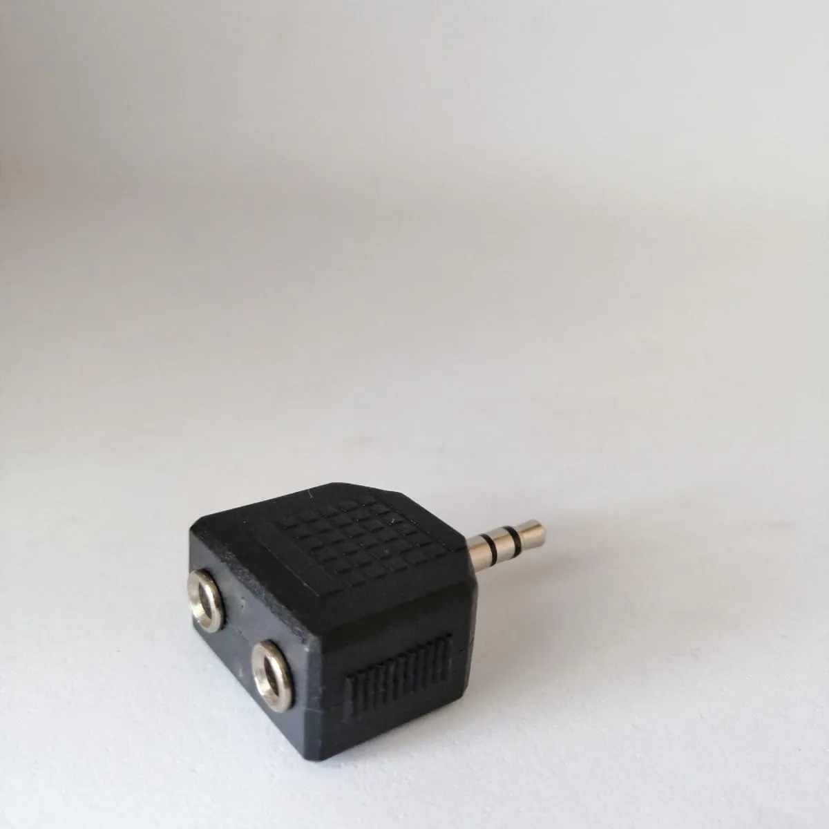 GENERICO - Adaptador Jack Aux 3.5 Mm Macho A 2 Hembra