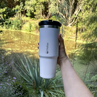 Imagen 2 del producto Botella Térmica Insulada Travel Mug 900ml Black - Blanco