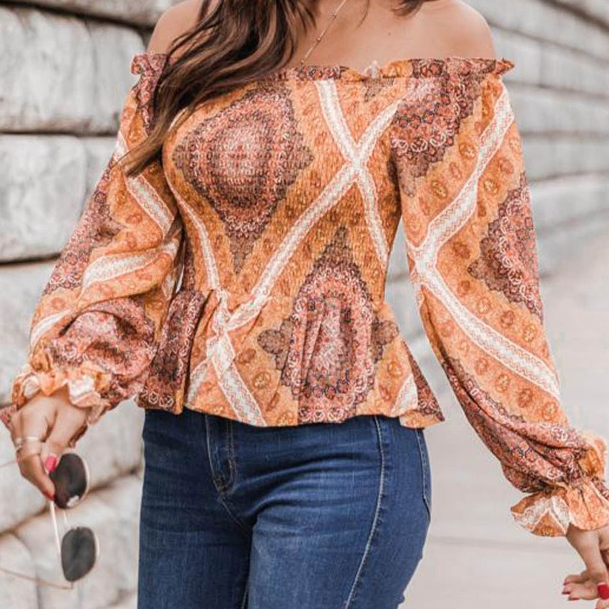 ARRAKASTA - Blusa satinada de hombros elasticados