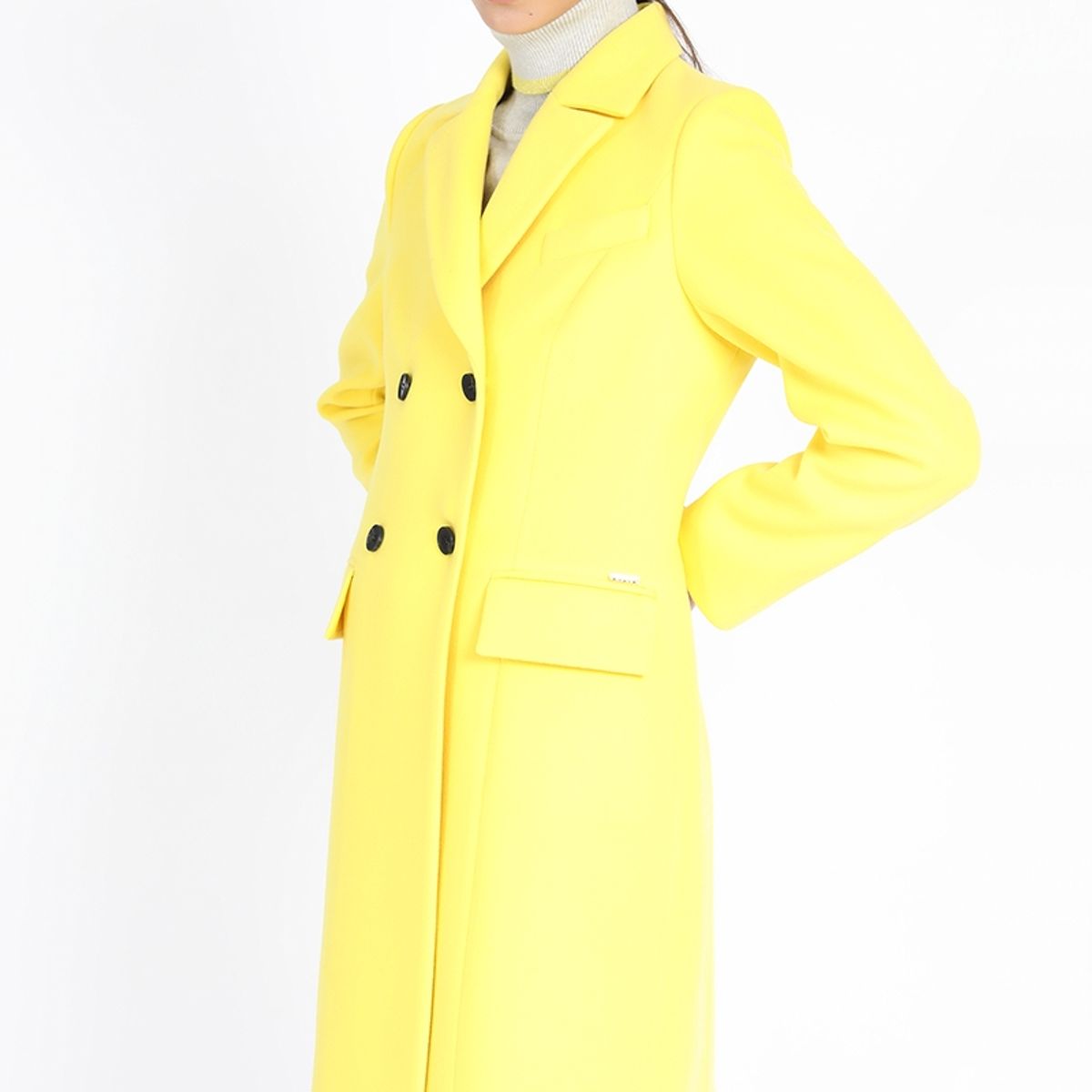 LIOLA - Abrigo Cruzado, Muflon Amarillo Liola