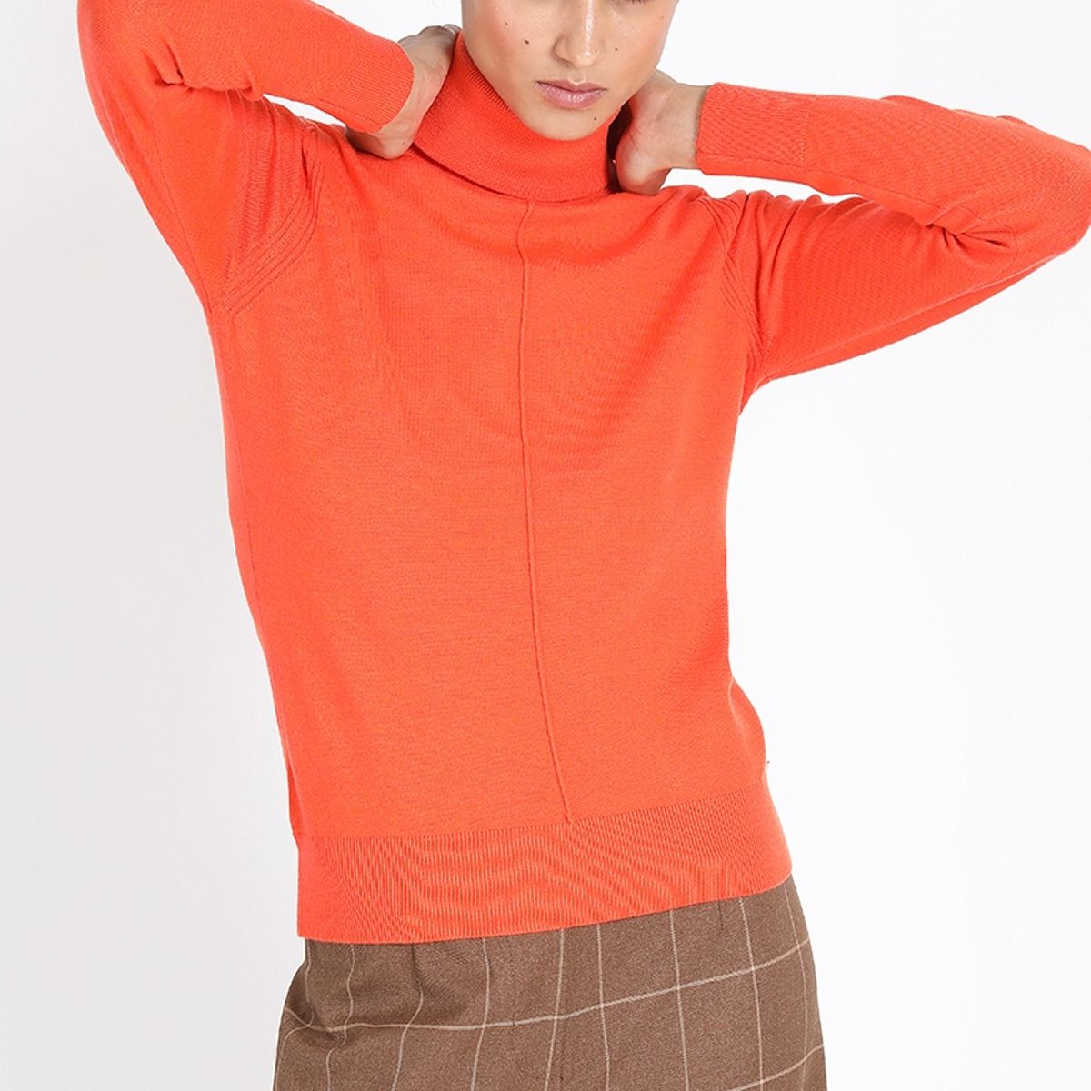 LIOLA - Tejido Punto, Botones En Hombro, Naranjo Liola