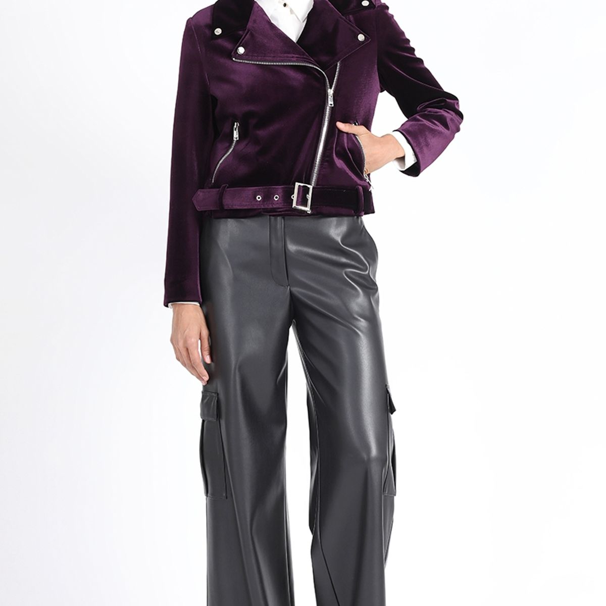 LIOLA - Chaqueta Biker Terciopelo Con Bordado, Arandano Liola