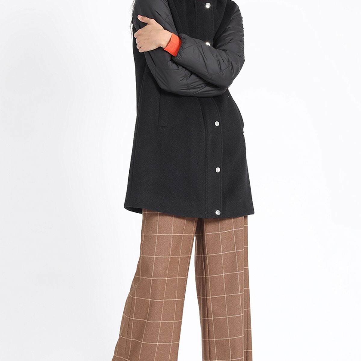 LIOLA - Chaqueton Con Capuchon Muflon Melange Y Parka, Negro Liola