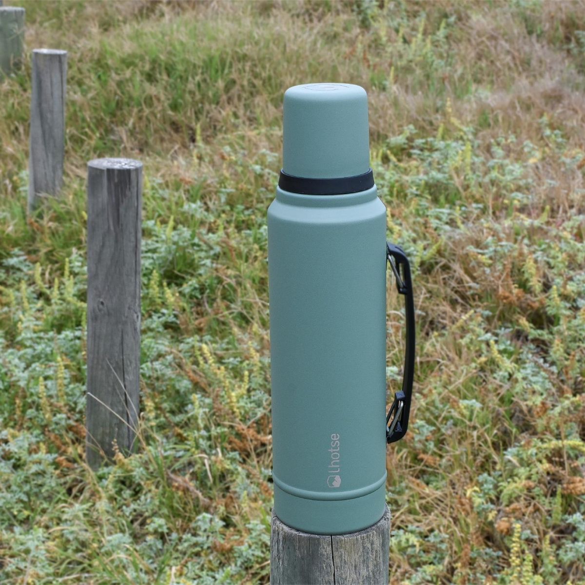 LHOTSE - Termo Liquido Acero Inoxidable Classic 1,3 lts Lhotse  Verde