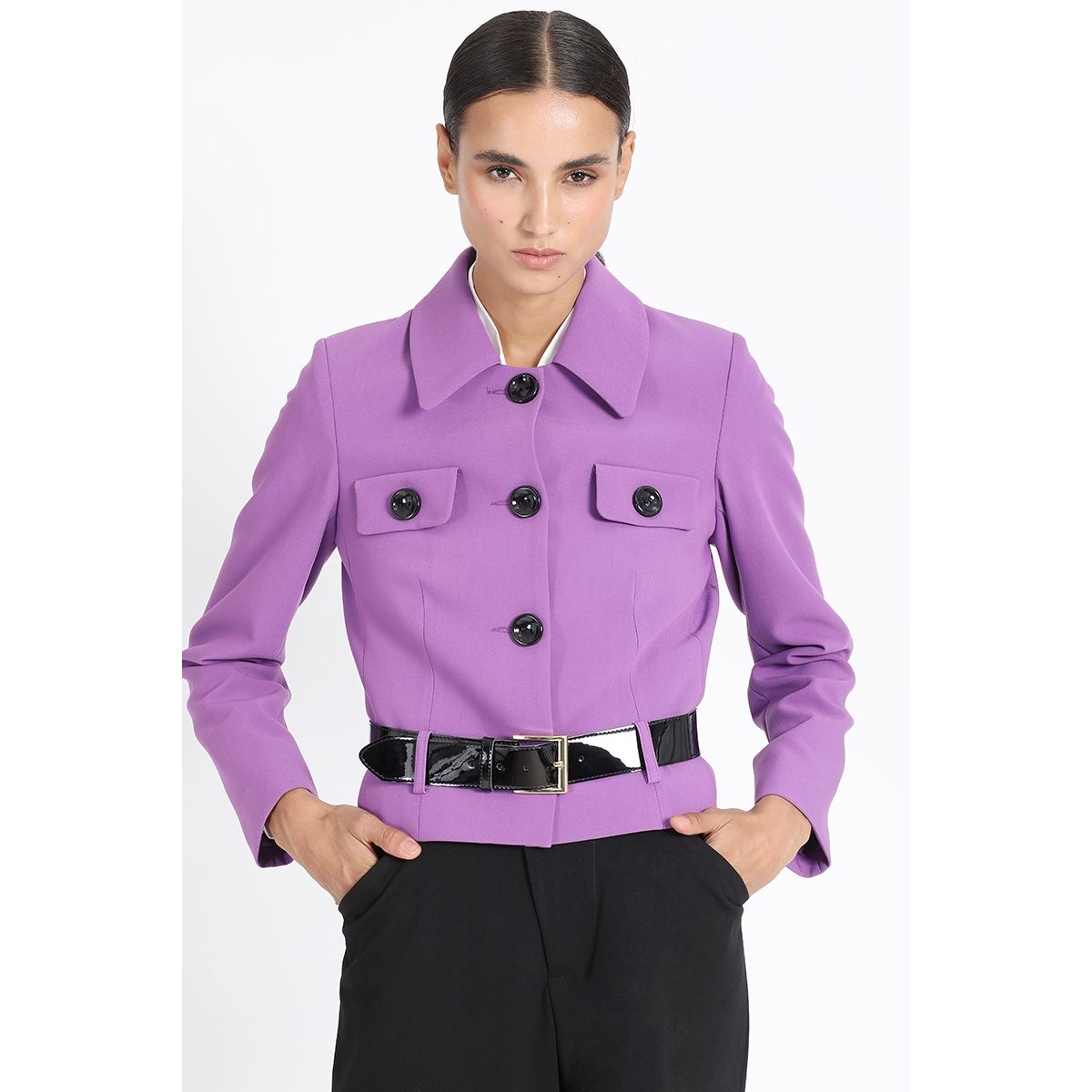 LIOLA - Chaqueta Corta Con Cinturon, Violeta Liola