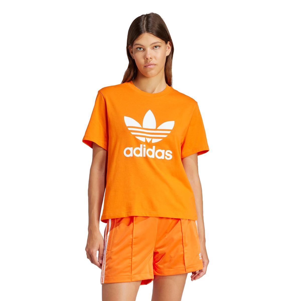 ADIDAS - Polera Adicolor Trifolio Boxy