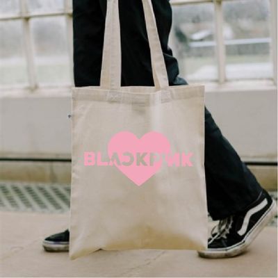 Imagen 2 del producto BOLSO TOTE BAG  BLACK PINK GRUPO KPOP FEMENINO 35 X 40 CM